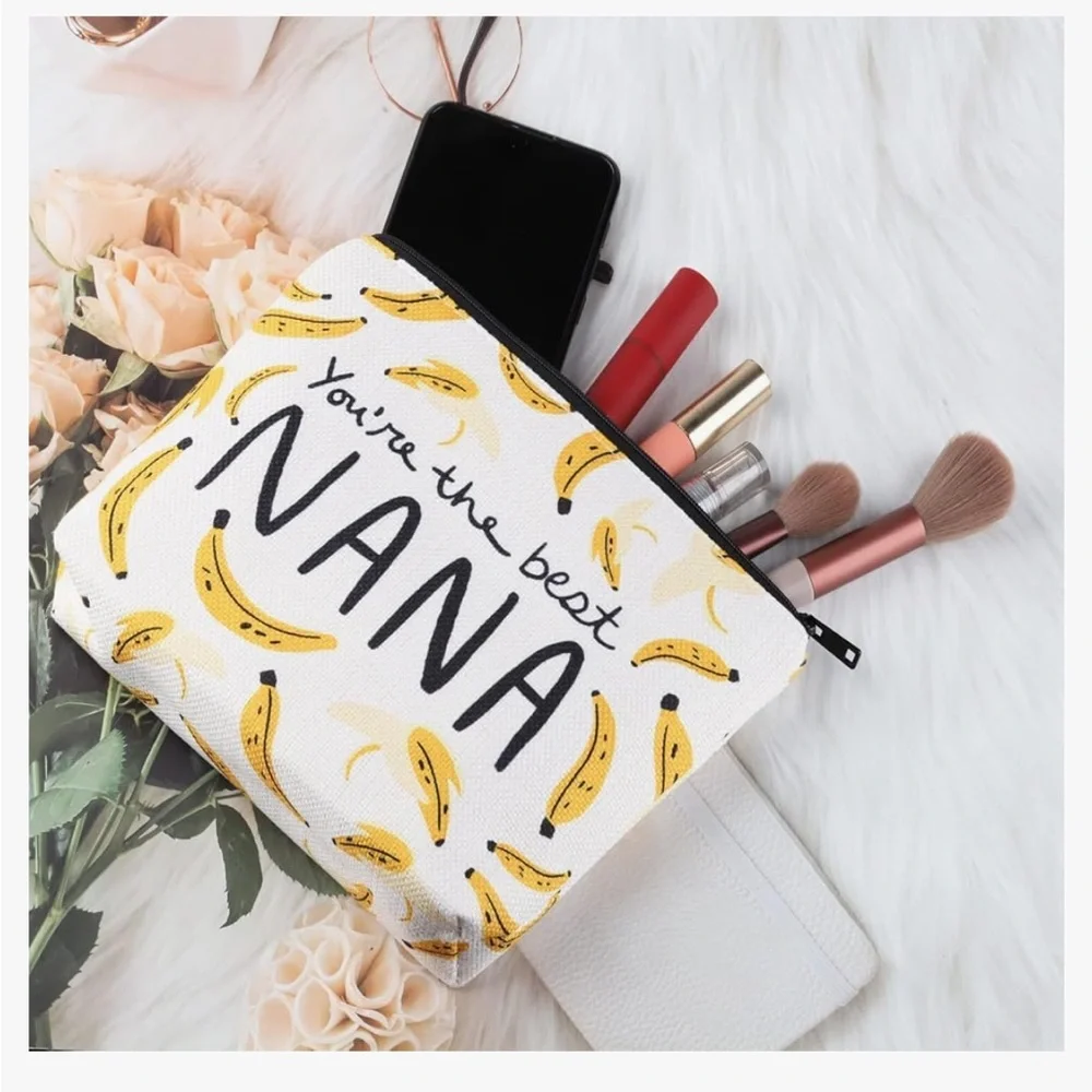 Nana Makeup Bag with Zipper NIP -